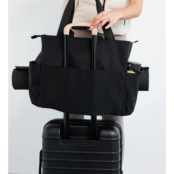 BEIS - Sport Carry All Tote Black - Picture 4 of 6